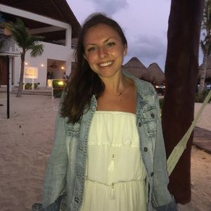 Meet your Posher, Mae